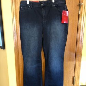 Jennifer Lopez Bootcut stretch Jean